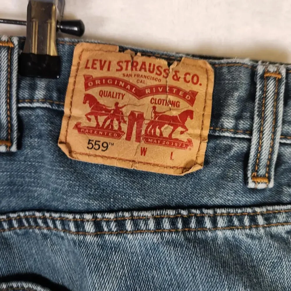 Levi's 559 Relaxed Straight Jeans W44 L30 Light‎ Wash Denim Comfort Fit